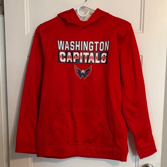 BNWOT NHL Washington Capitals hoodie - size XL youth - Picture 1 of 2
